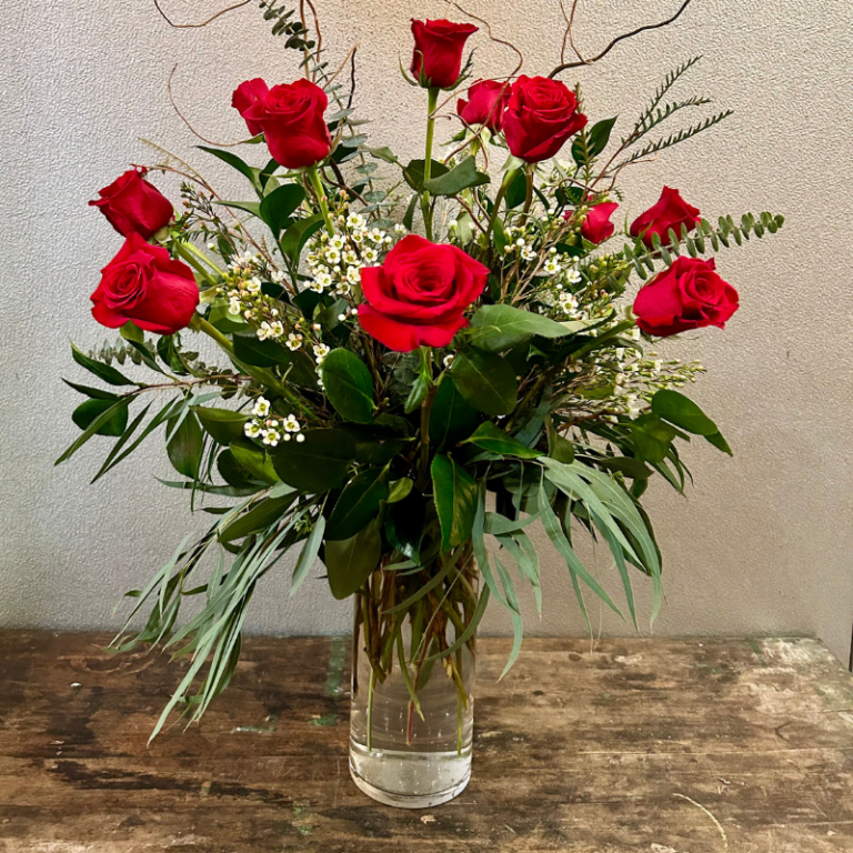 Shop Sweetwater's Flower Arrangements & Gift Boxes