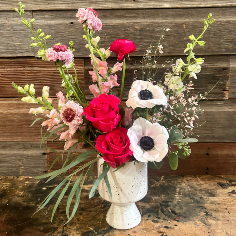 Shop Sweetwater's Flower Arrangements & Gift Boxes